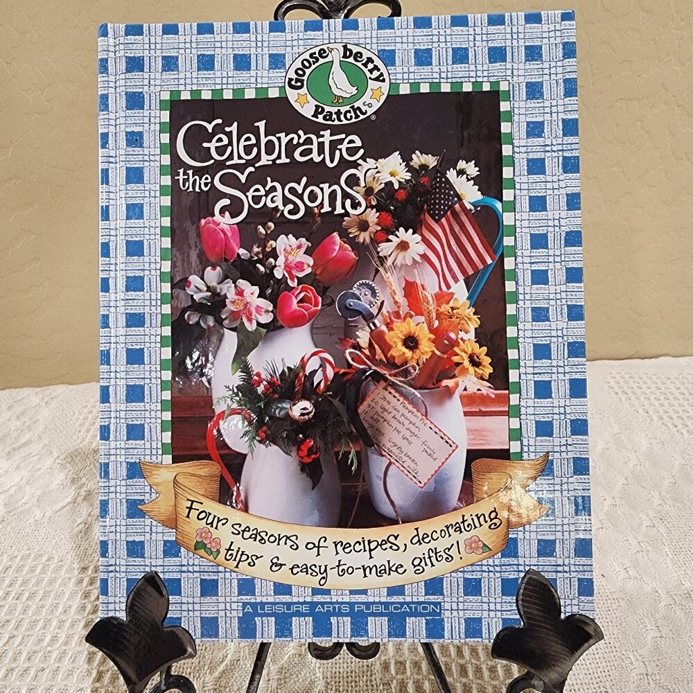 Gooseberry Patch Celebrate the Seasons Book 1 Christmas Crafts Baking Decor Idea